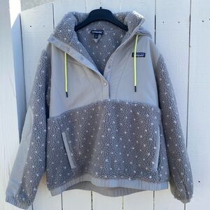 Patagonia Fleece NWOT